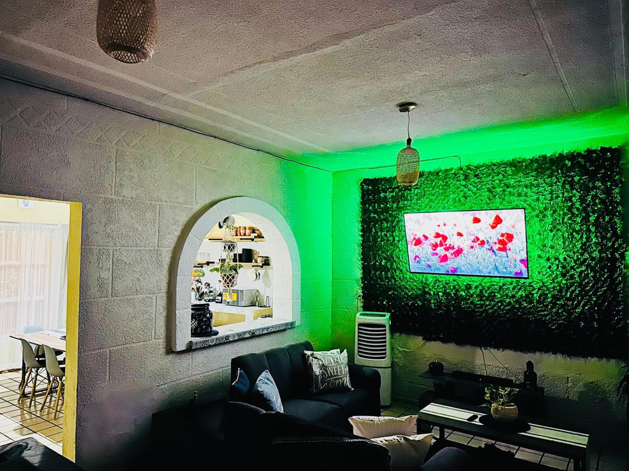 Casa Valentia Villa เตกีลา ภายนอก รูปภาพ